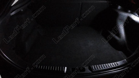 LED Batožinový priestor Ford Mondeo MK4