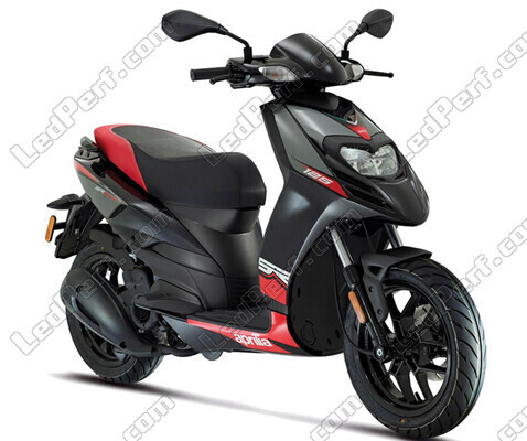 Skúter Aprilia SR Motard 125 (2012 - 2018)