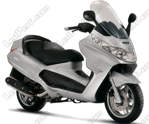 Skúter Piaggio X8 400 (2006 - 2007)