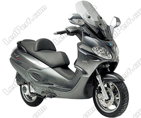 Skúter Piaggio X9 200 (2003 - 2005)