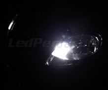 Balíček LED pozičných svetiel (biely xenón) pre Renault Trafic 2